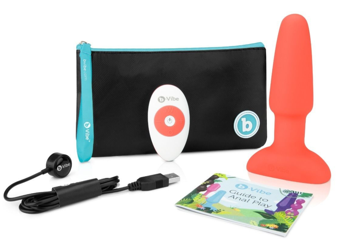 b-Vibe product set with accessories on a white background
